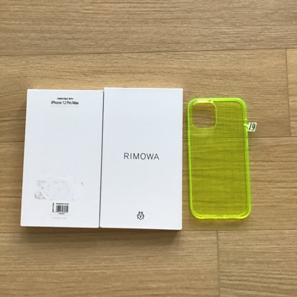 NEW RIMOWA iPhone 12 Pro Max case - Picture 4 of 4